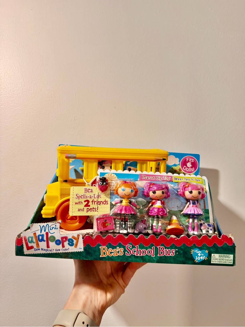 Mini Lalaloopsy Bea's School Bus Playset - Yellow Bus with Pink Dolls